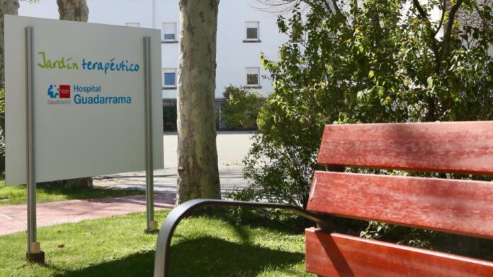 Parte del jardín terapéutico del Hospital Guadarrama
