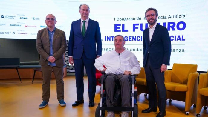 El consejero Miguel López-Valverde en la apertura del Congreso El futuro de la IA