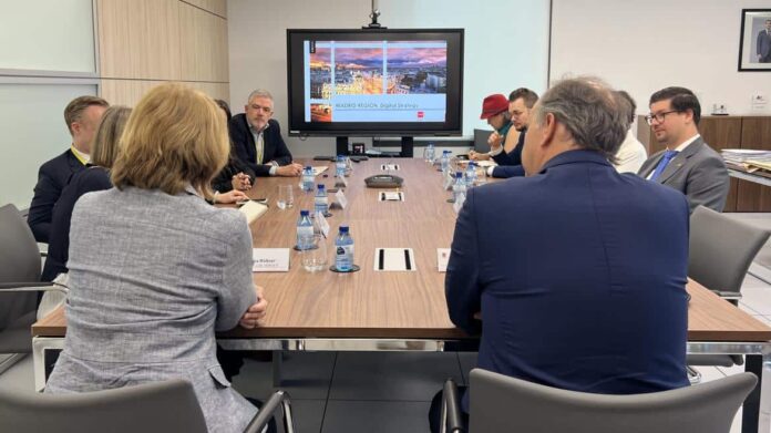 Imagen de cabecera #0 de la página de "La Comunidad de Madrid despierta el interés internacional por su modelo público de transformación digital "