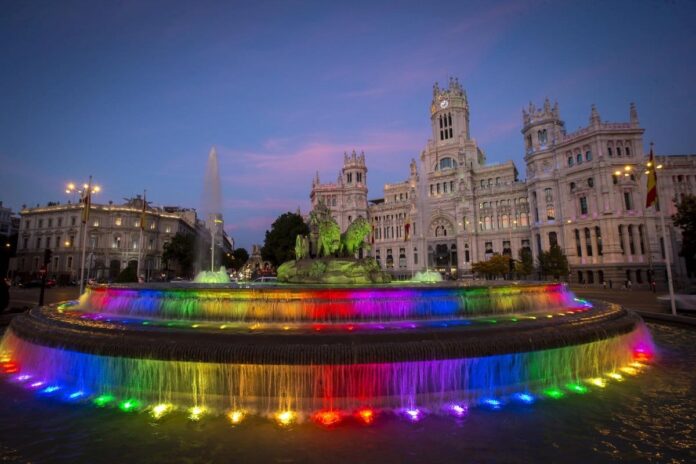 Foto de archivo de la plaza de Cibeles durante los días de celebración del MADO