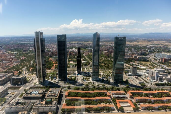 Fotografía aérea de la zona de las Cuatro torres en Chamartín