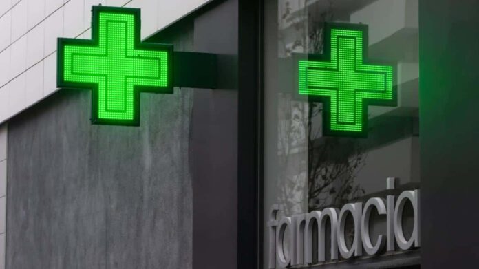 Fachada de una farmacia