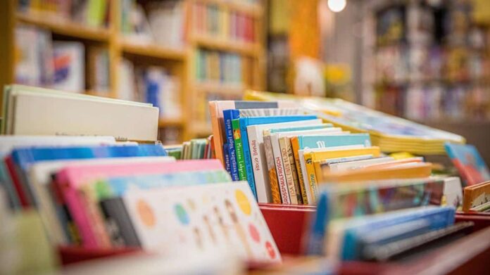 Estanterías libros campaña IRSST prevención educación