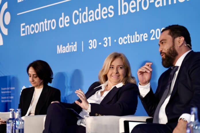 La vicealcaldesa, Inma Sanz durante su intervención en el panel de Seguridad de de UCCI
