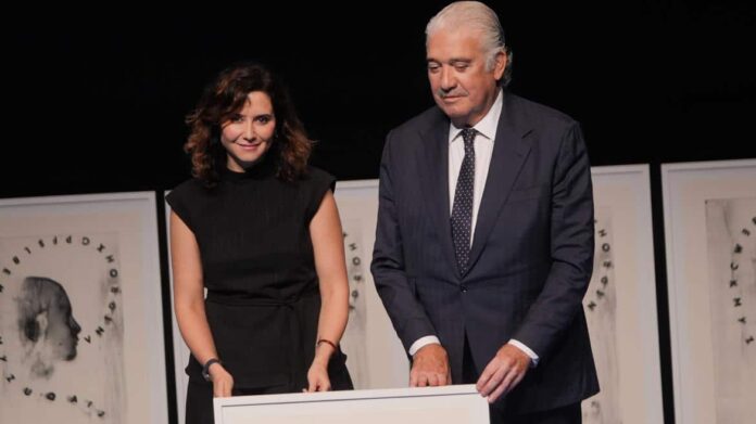 La presidenta Isabel Díaz Ayuso en los Premios Influyentes 