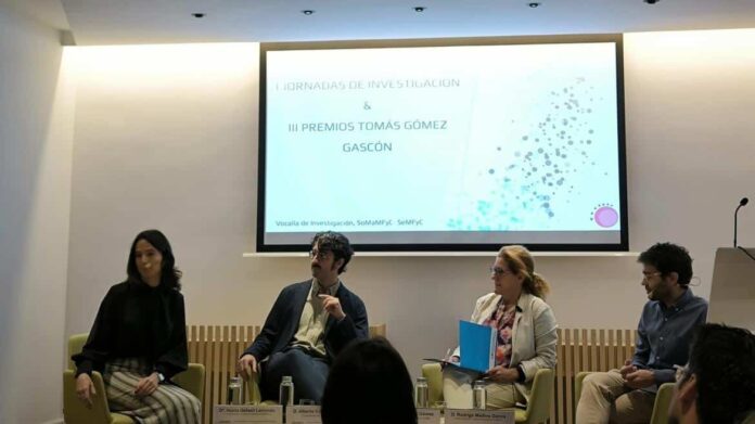 Mesa inaugural de la jornada