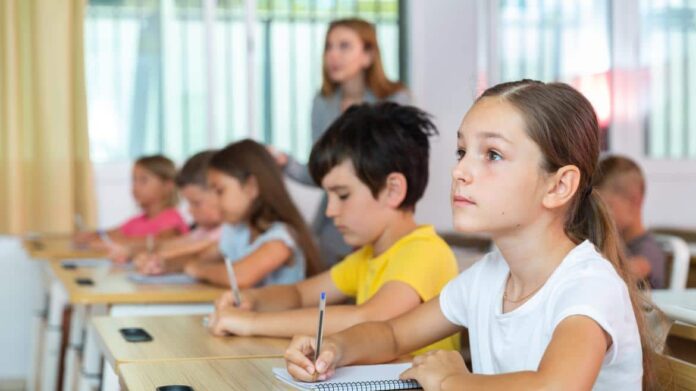 Niños en clase