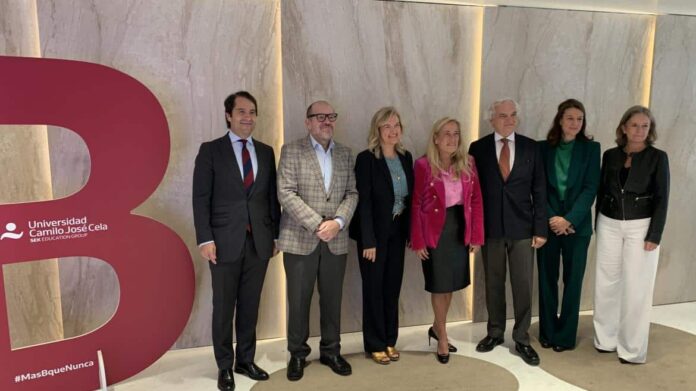 La consejera Rocío Albert en la Asamblea de la Asociación de Grandes Empresas de Distribución
