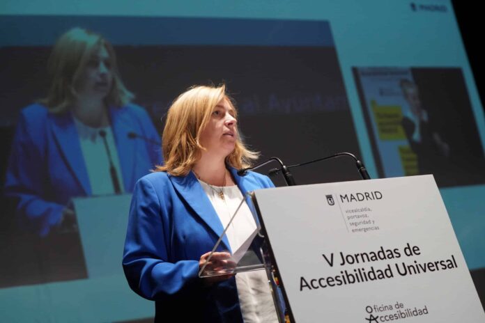 La vicealcaldesa de Madrid, Inma Sanz, durante la inauguración de las V Jornadas de Accesibilidad Universal