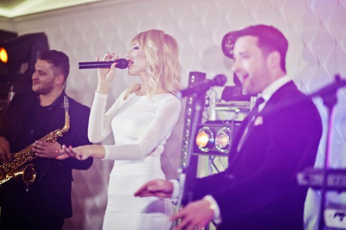 La Boda De Tus Sueños destaca las razones para elegir artistas y grupos en directo para bodas