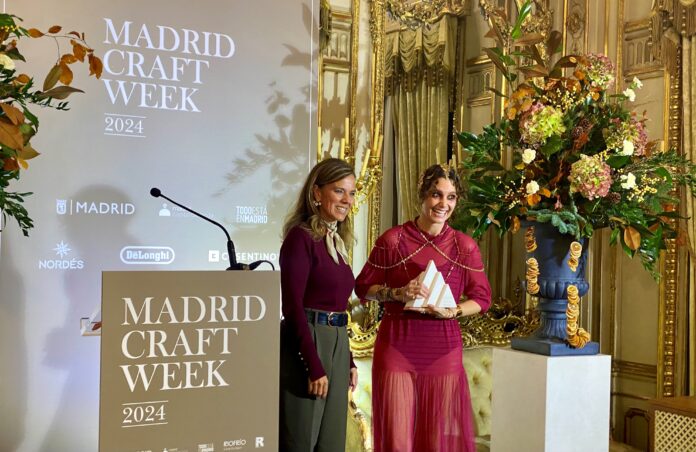Maíllo inaugurando la edición navideña de Madrid Craft Week que reúne a más de 250 comercios, restaurantes y hoteles
