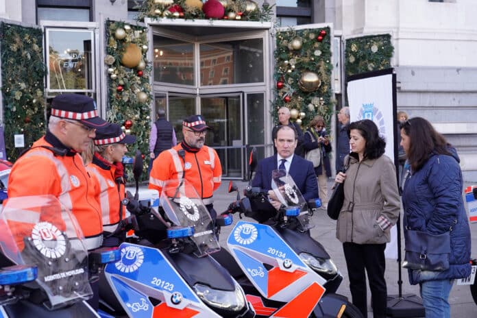 Carabante en la presentación de las 92 nuevas motos eléctricas 