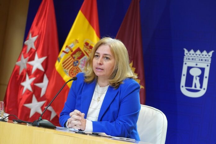 Sanz en rueda de prensa tras la junta de Gobierno anunciando con ayudas al Clúster Big Data Madrid