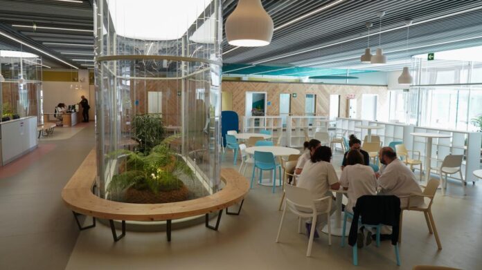Una imagen del Centro de ELA del Hospital público Enfermera Isabel Zendal