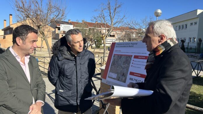 Carlos Novillo entrega colector rehabilitado al Ayuntamiento de Campo Real
