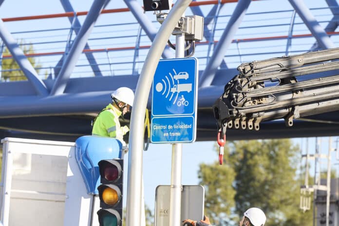 Primeras afecciones al tránsito peatonal en seis pasos inferiores por el avance de las obras para el soterramiento de la A-5 1