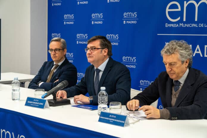 El delegado de Políticas de Vivienda y presidente de EMVS Madrid, Álvaro González, ha presidido el sorteo de 269 pisos de alquiler asequible para jóvenes menores de 35 años