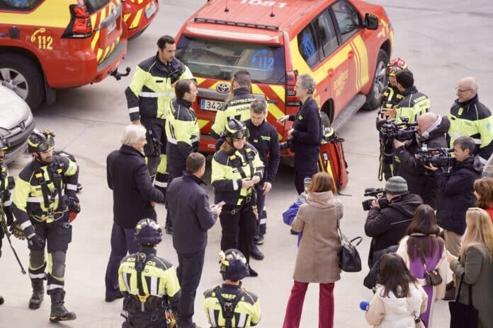 La vicealcaldesa y delegada de Seguridad y Emergencias, Inma Sanz, durante su visita al Parque 5º de Bomberos de Madrid para hacer balance de la actividad de este cuerpo municipal a lo largo de 2024