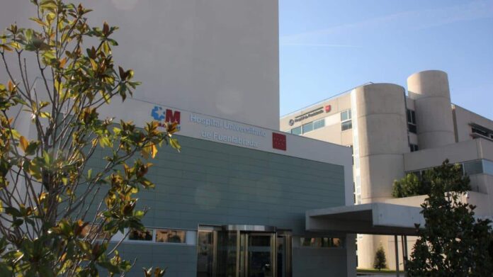 Entrada del  edificio oncológico del Hospital Universitario de Fuenalbrada