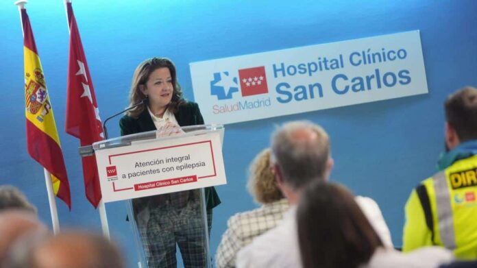 La consejera Fátima Matute en el Hospital público Universitario Clínico San Carlos