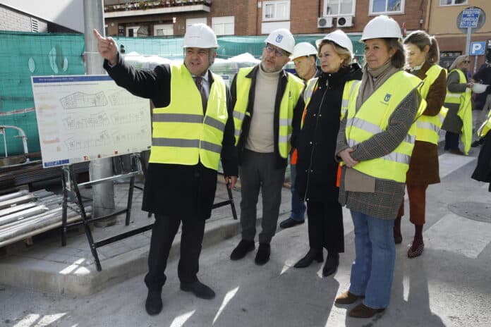 García Romero, Fernández y Hernández de la Riva, en la visita de hoy