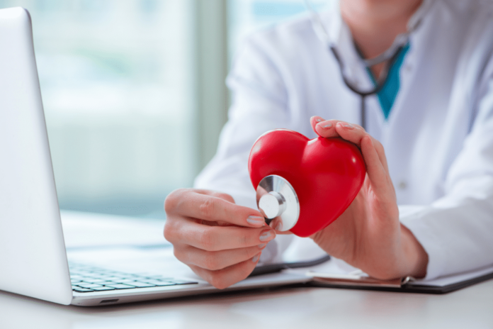 Dr. Eduardo Alegría, cardiólogo de Policlínica Gipuzkoa: "En rehabilitación cardíaca, lo importante no son las pulsaciones, sino sentirse cómodo y no forzar al cuerpo"
