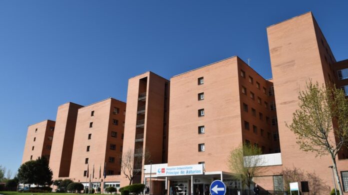 Fachada principal del Hospital Universitario Príncipe de Asturias