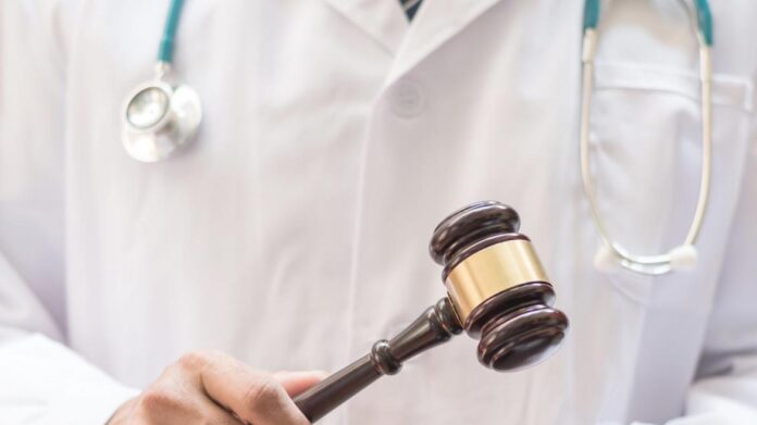 leyes y hospitales