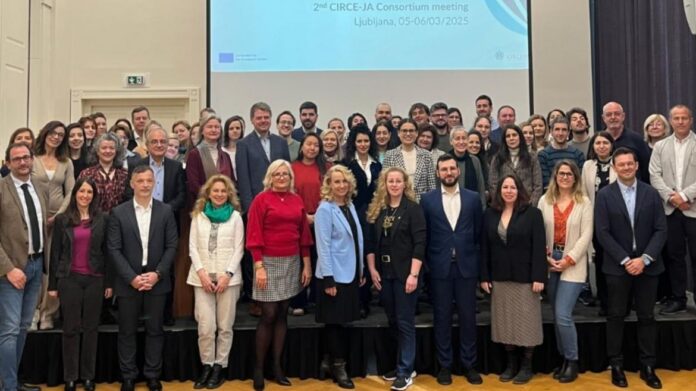 Representantes de los estados participantes en CIRCEJA