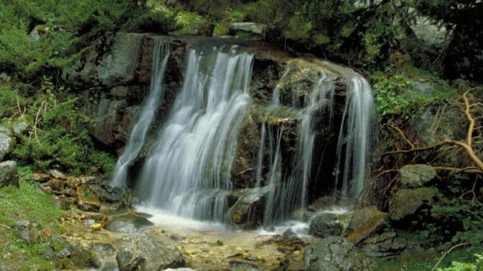 Cascada en el Parque Nacional de la Sierra de Guadarrama