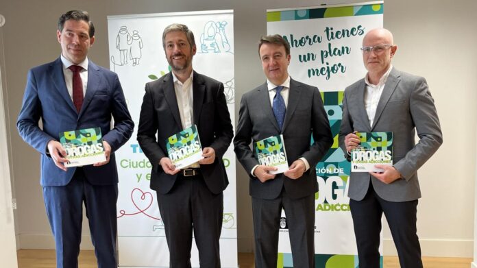 El consejero Miguel Ángel García Martín en la presentación del Plan contra las Drogas del Ayuntamiento de Tres Cantos