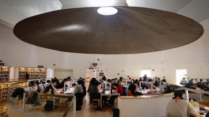 Biblioteca de la Comunidad de Madrid 