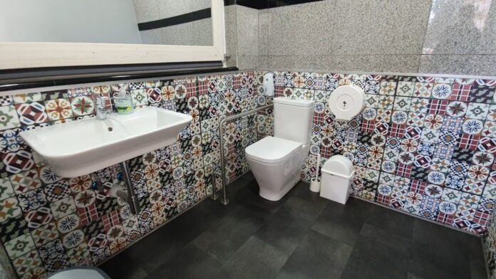 Imagen de archivo de un baño adaptado por el Plan Adapta