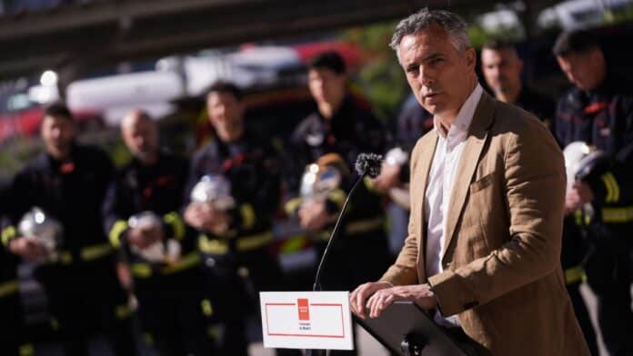 El consejero Carlos Novillo explica las intervenciones de Bomberos en accidentes de tráfico en 2024