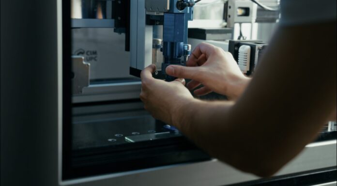 CIM UPC presenta su pionera tecnología de impresión 3D 'Direct Ink Writing' desde el estand de la XaRFA en la Advanced Factories 2025