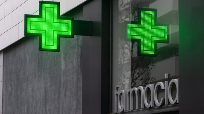 Fachada de una farmacia