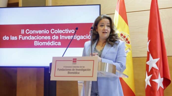 La consejera Fátima Matute firma el II Convenio Colectivo de las Fundaciones de Investigación Biomédica