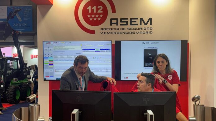 El director Pedro Antonio Ruiz durante su visita a esta feria