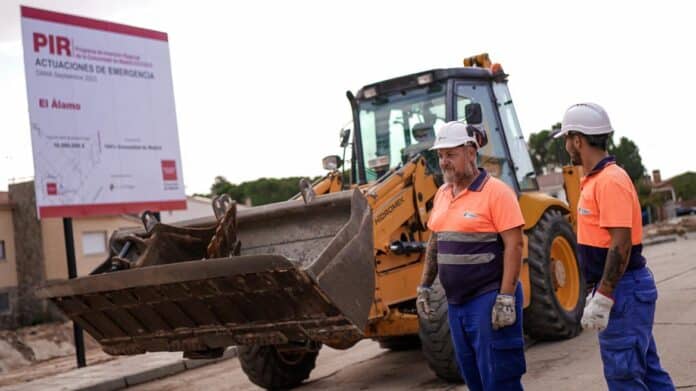 Trabajadores de una obra en un municipio