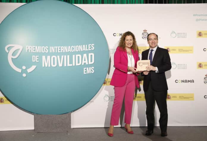 Carabante recogiendo Premios Internacionales de Movilidad
