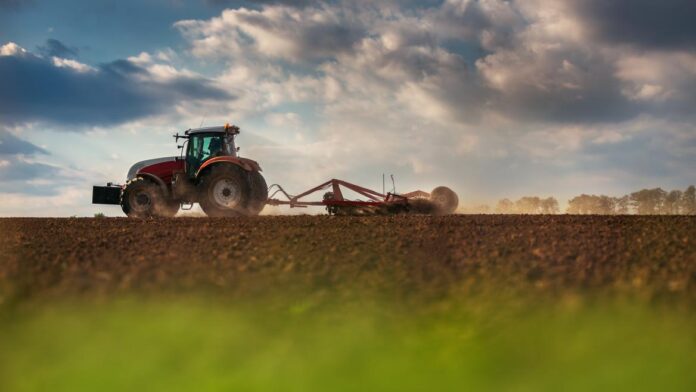 Imagen tractor agricultura 
