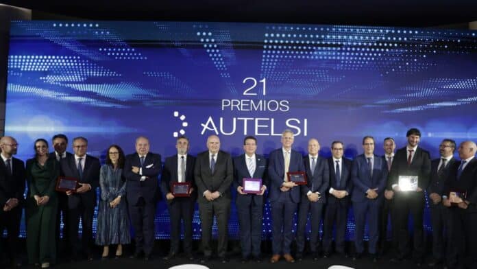 Imagen de cabecera #0 de la página de "La Comunidad de Madrid, premiada por modernizar el trabajo de sus empleados públicos con Inteligencia Artificial"