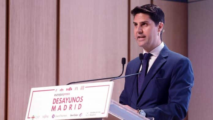 El consejero Emilio Viciana durante el desayuno informativo de Europa Press