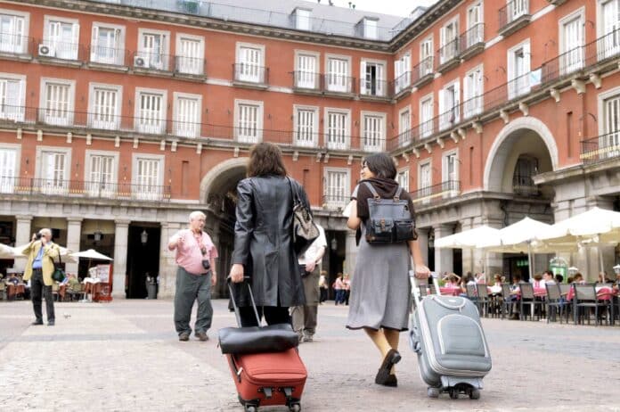 Turistas en la plaza Mayor