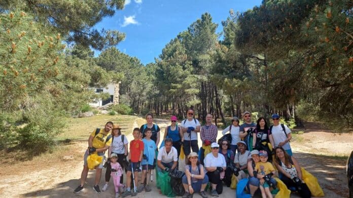 Actividad Basuraleza del Hospital Asociado Universitario Guadarrama
