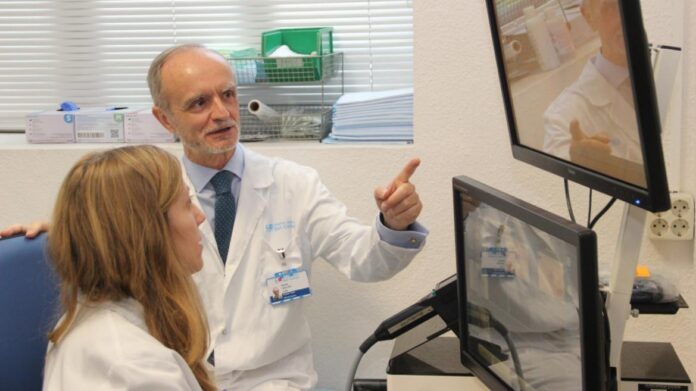 La investigación de los dermatólogos del Clínico San Carlos abre la puerta a nuevos tratamientos para la alopecia androgénica