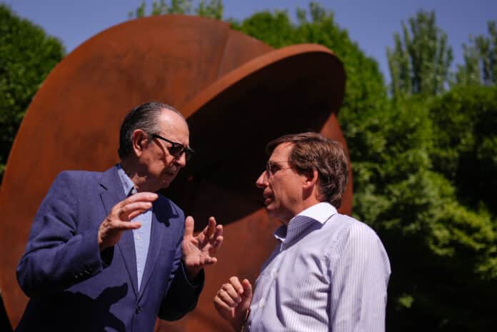 El alcalde de Madrid durante la presentación de Hermes