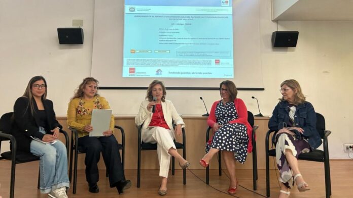 Mesa jornada Unidades de Atención a Residencias
