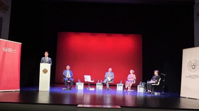 El consejero de Educación