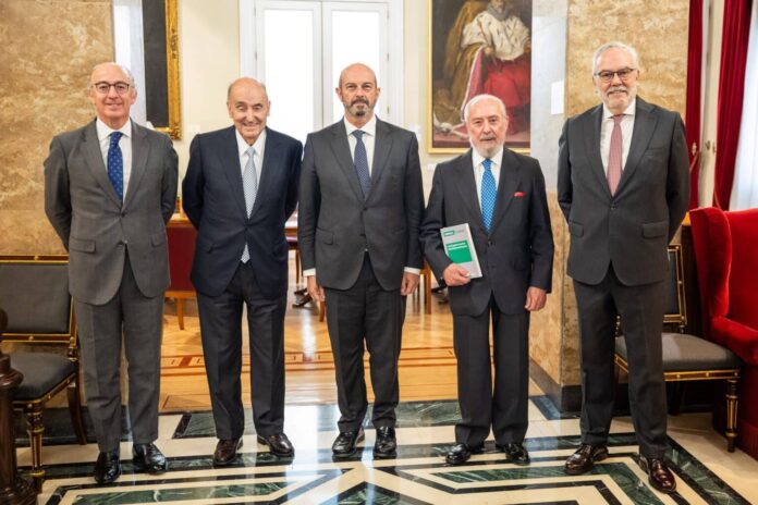 Lefebvre y el CEU San Pablo reúnen a destacadas personalidades del ámbito jurídico en la presentación de "Los ángulos muertos del Estado de Derecho"